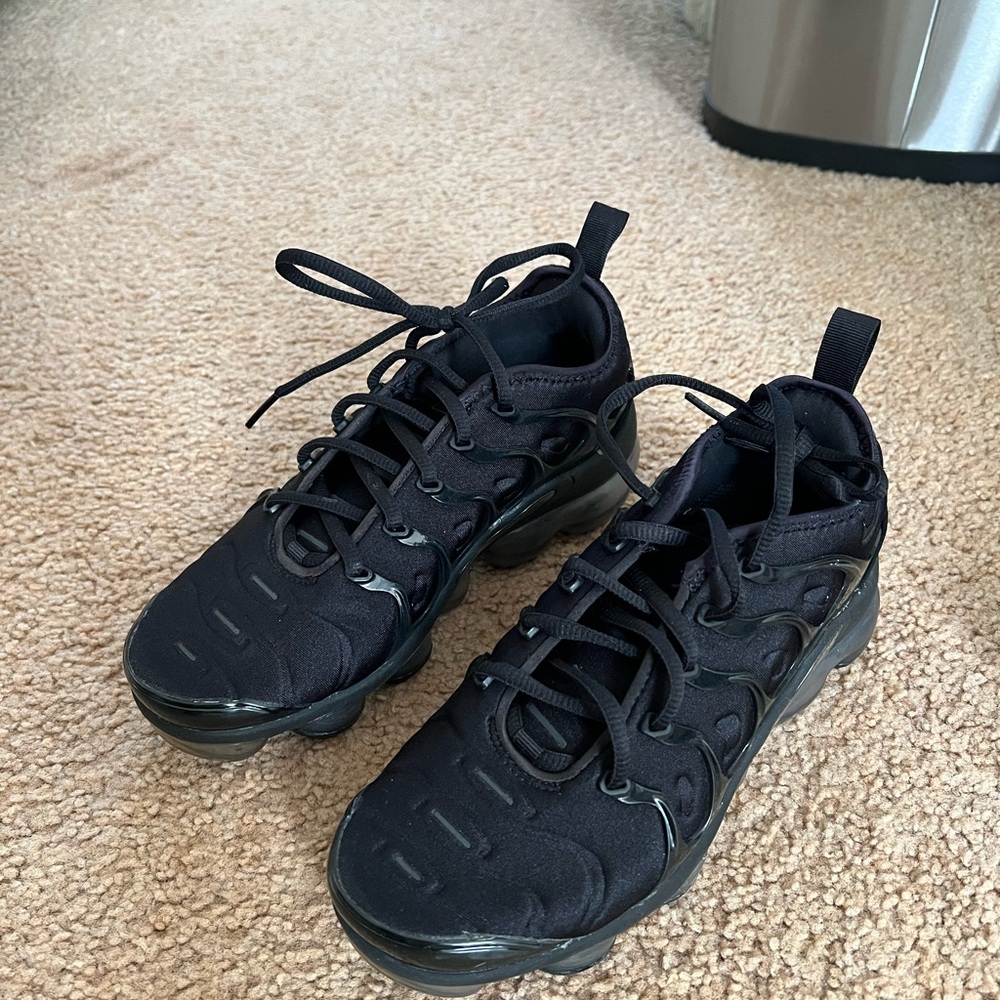 Nike VaporMax Plus Black Athletic Shoes